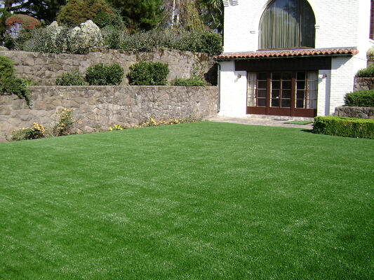 synthetic grass lawn installation, environmentally friendly