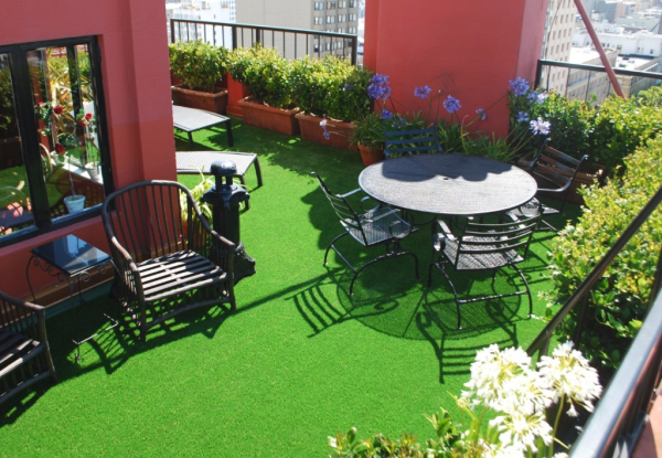 Enjoy Your Patio, Deck or Rooftop Even More with Synthetic Grass Carpet