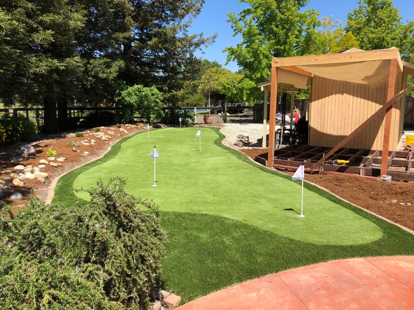 Another Great Back Yard Putting Green Made From Synthetic Grass