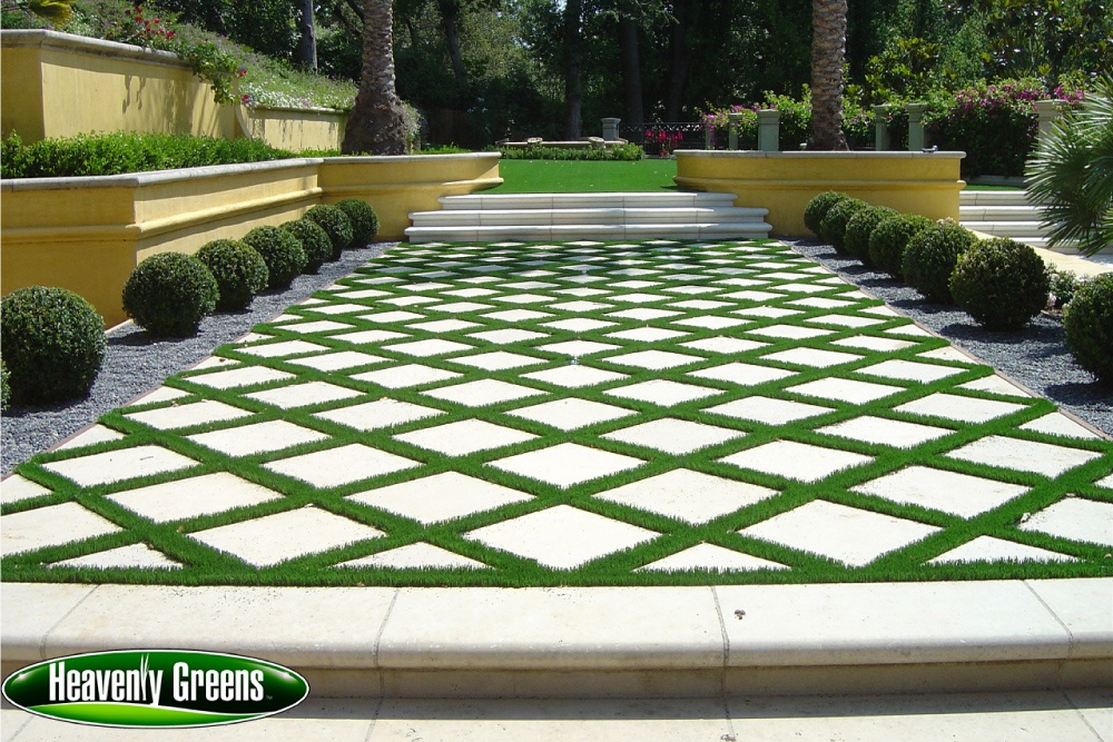 Synthetic turf for outdoor living