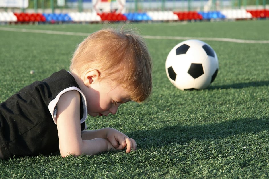 Safety Features of Artificial Grass for Playground Surfaces