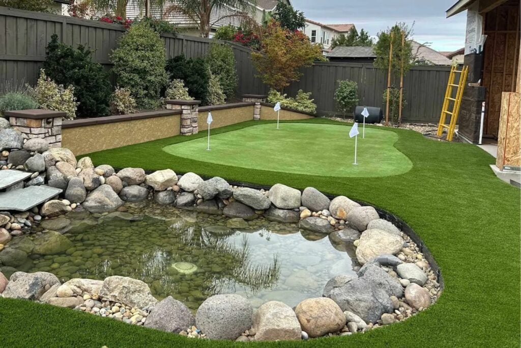 What to Look for in a Professional Putting Green Contractor